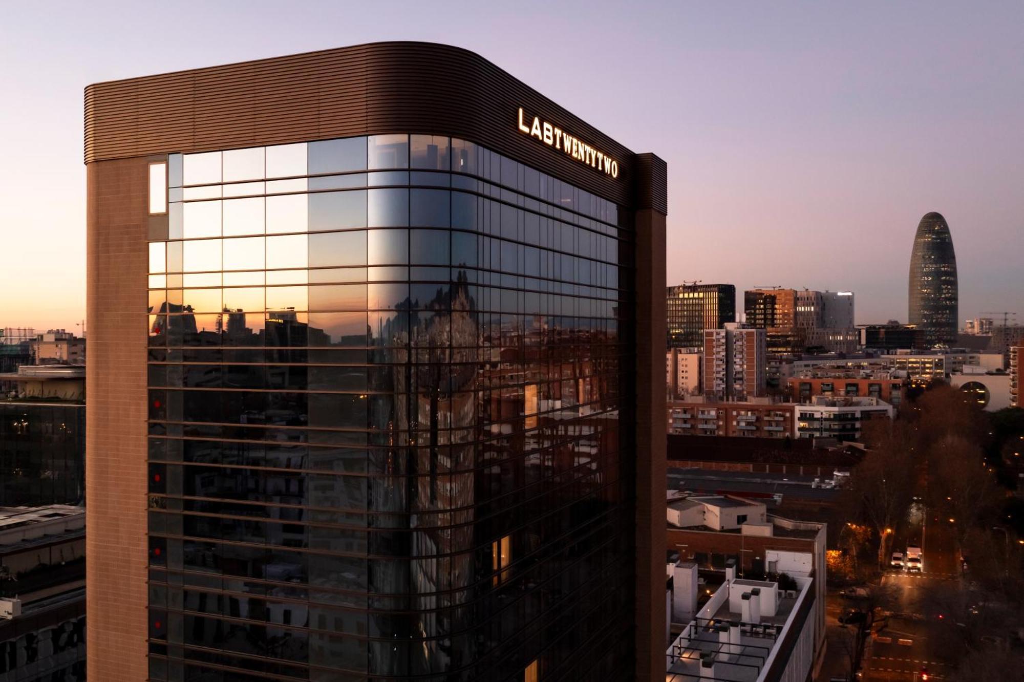 Labtwentytwo Barcelona, A Tribute Portfolio Hotel By Marriott Dış mekan fotoğraf