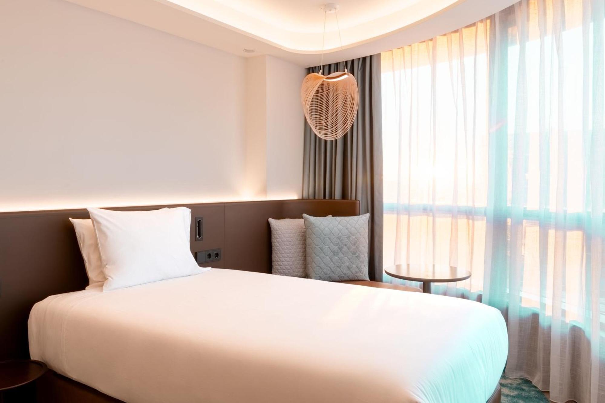 Labtwentytwo Barcelona, A Tribute Portfolio Hotel By Marriott Dış mekan fotoğraf