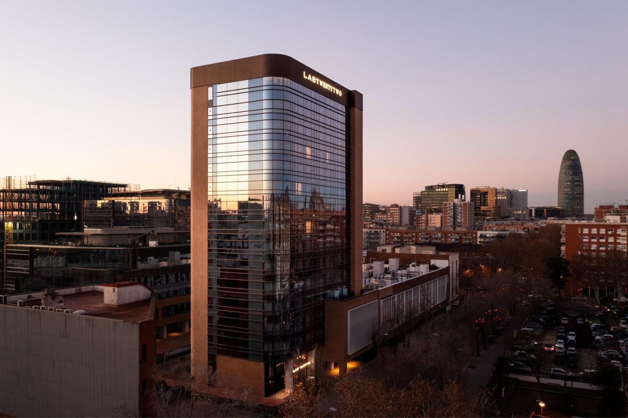 Labtwentytwo Barcelona, A Tribute Portfolio Hotel By Marriott Dış mekan fotoğraf